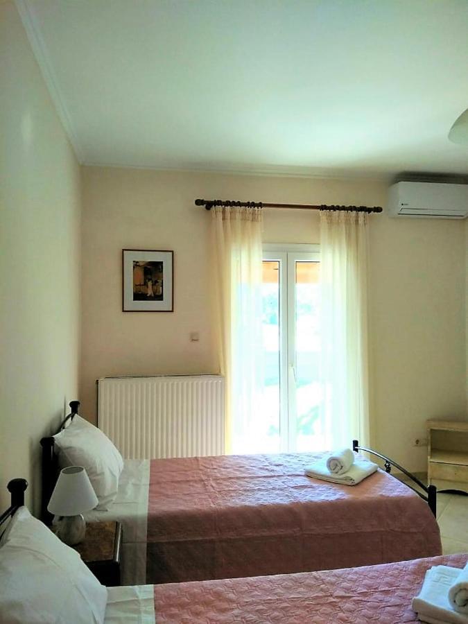 Lonelia'S Family Homes Lefkimmi  Ngoại thất bức ảnh